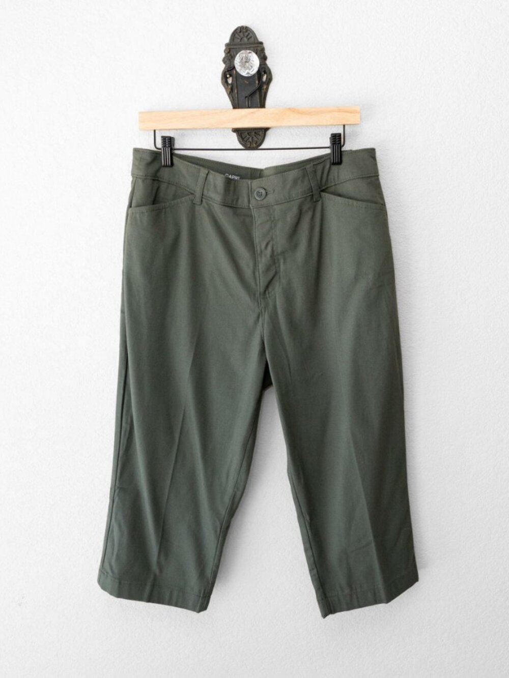 St Johns Bay Capri Pants Womens 14 Olive Green Stretch Cotton Crop Casual